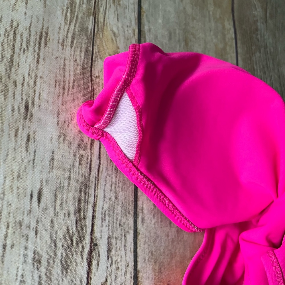Swimsuit - Picture 4 of 4